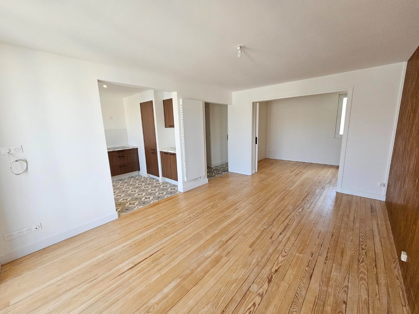 Appartement de 70 m² A VENDRE - VALENCE CHATEAUVERT - 70 m2 - 182 000 €