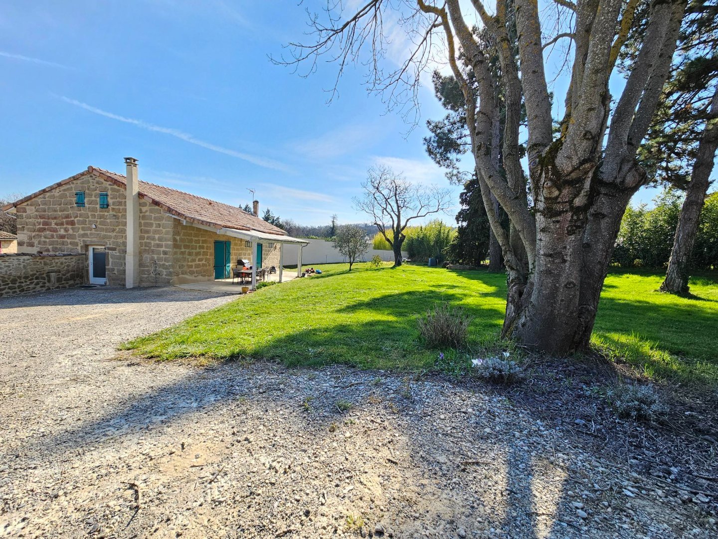 maison 205m A VENDRE - CHATEAUNEUF SUR ISERE - 205 m2 - 595000€