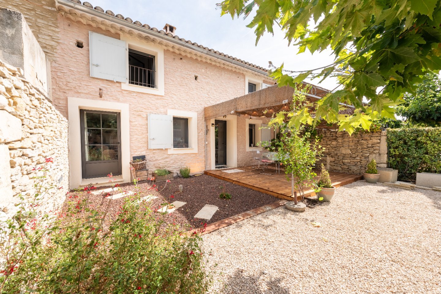 MAS PROVENCAL A VENDRE - L ISLE SUR LA SORGUE - 134 m2 - 545000€