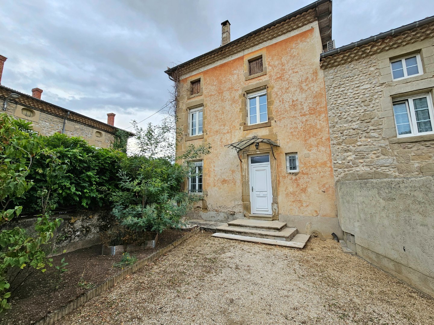Maison de village de 80m² habitables A VENDRE - ST MARCEL LES VALENCE - 80 m2 - 199 900 €