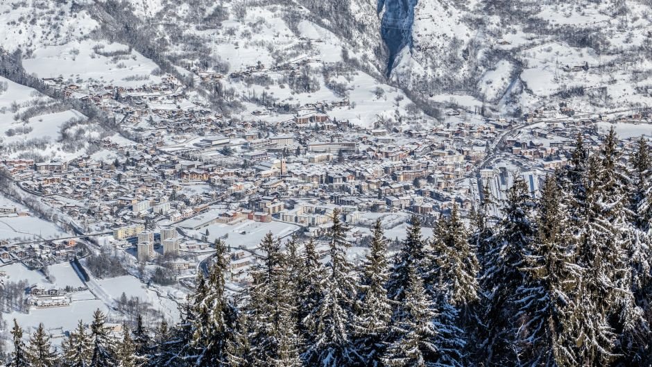 LOCAL COMMERCIAL A VENDRE - BOURG ST MAURICE - 80.95 m2 - 425�000�&euro; 