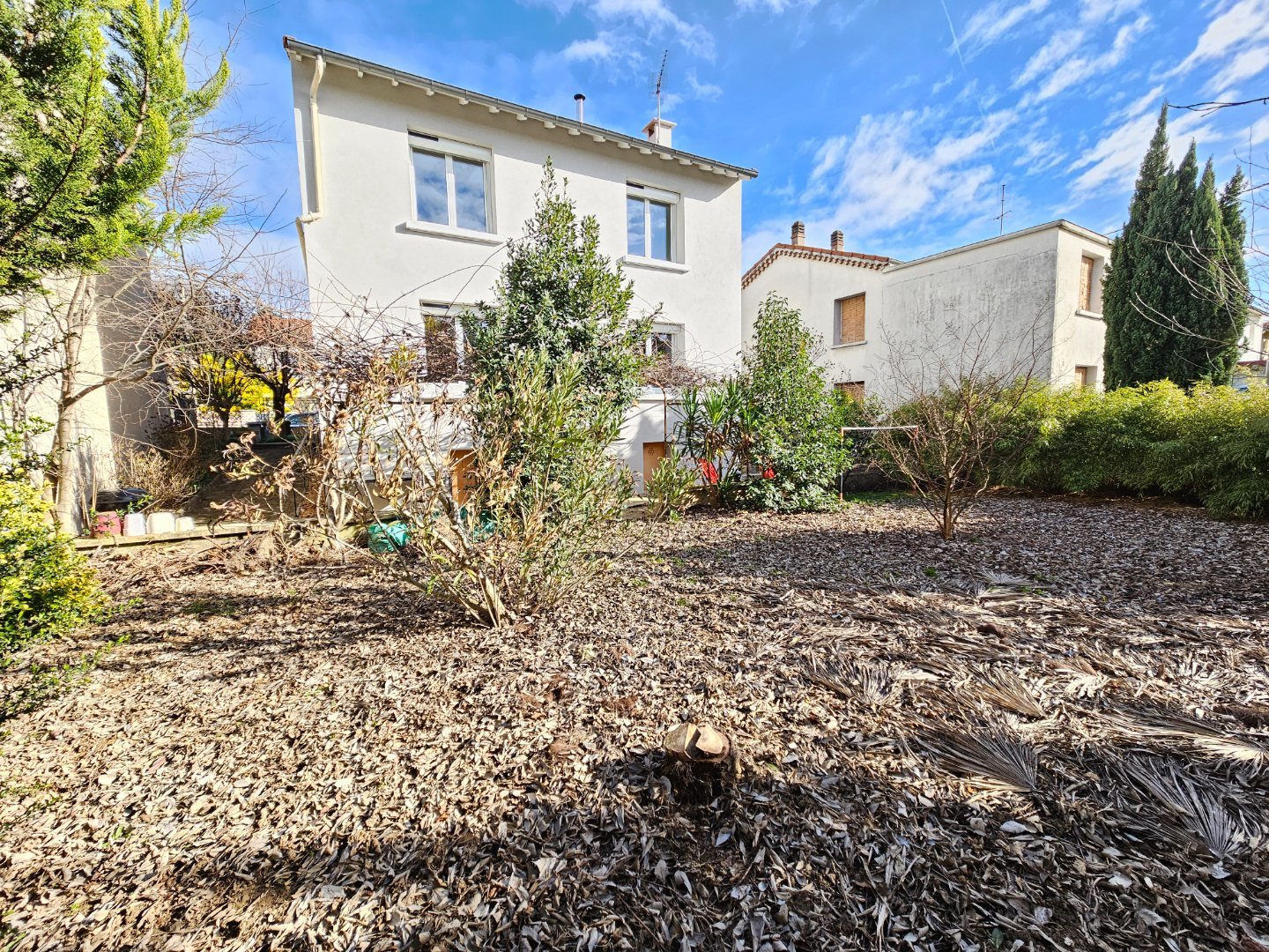 Maison de 123 m² sur 409 m² de terrain A VENDRE - VALENCE GRAND CHARRAN - 123 m2 - 365 000 €