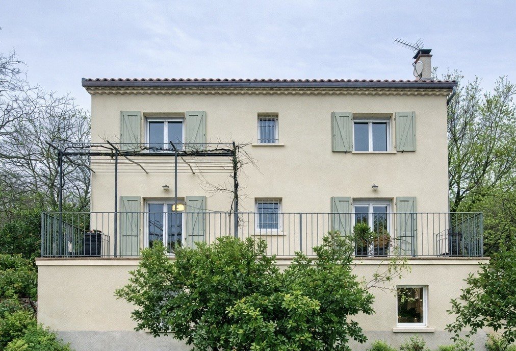 MAISON A USADE D HABITATION AVEC TERRAIN ATTENANT A VENDRE - LANAS - 120 m2 - 380�000�&euro;