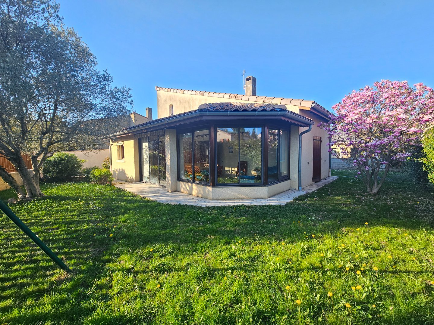 Maison de 105 m² sur 476 m² de terrain A VENDRE - VALENCE Chateauvert - 105 m2 - 380 000 &euro;