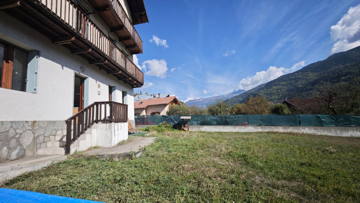 APPARTEMENT T4 A VENDRE - AIME LA PLAGNE - 99.8 m2 - 378 000 &euro;
