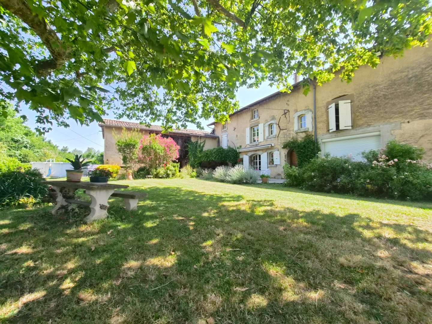 Maison de 322m² habitables sur 4253m² de terrain A VENDRE - ALIXAN - 322 m2 - 535 000 &euro;