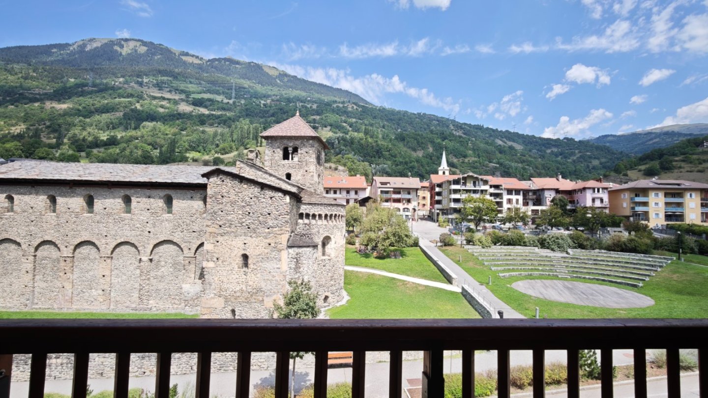APPARTEMENT T3 A VENDRE - AIME LA PLAGNE - 70 m2 - 275 000 &euro;