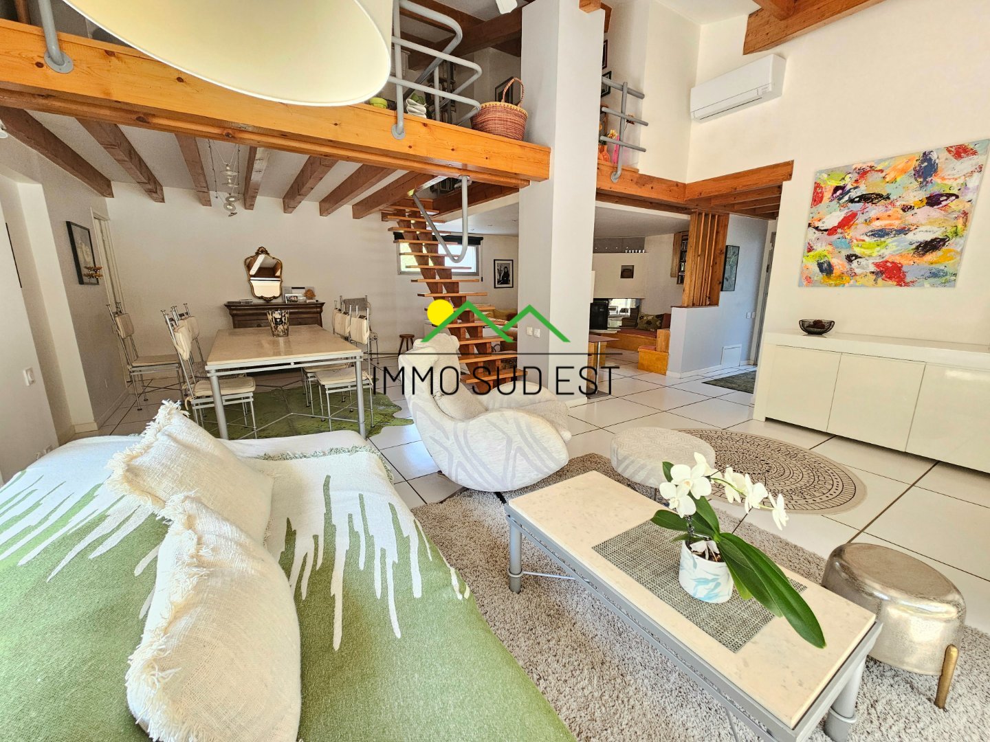 Maison de 160 m² sur 5530 M² DE TERRAIN A VENDRE - MONTELIER - 160 m2 - 695 000 €