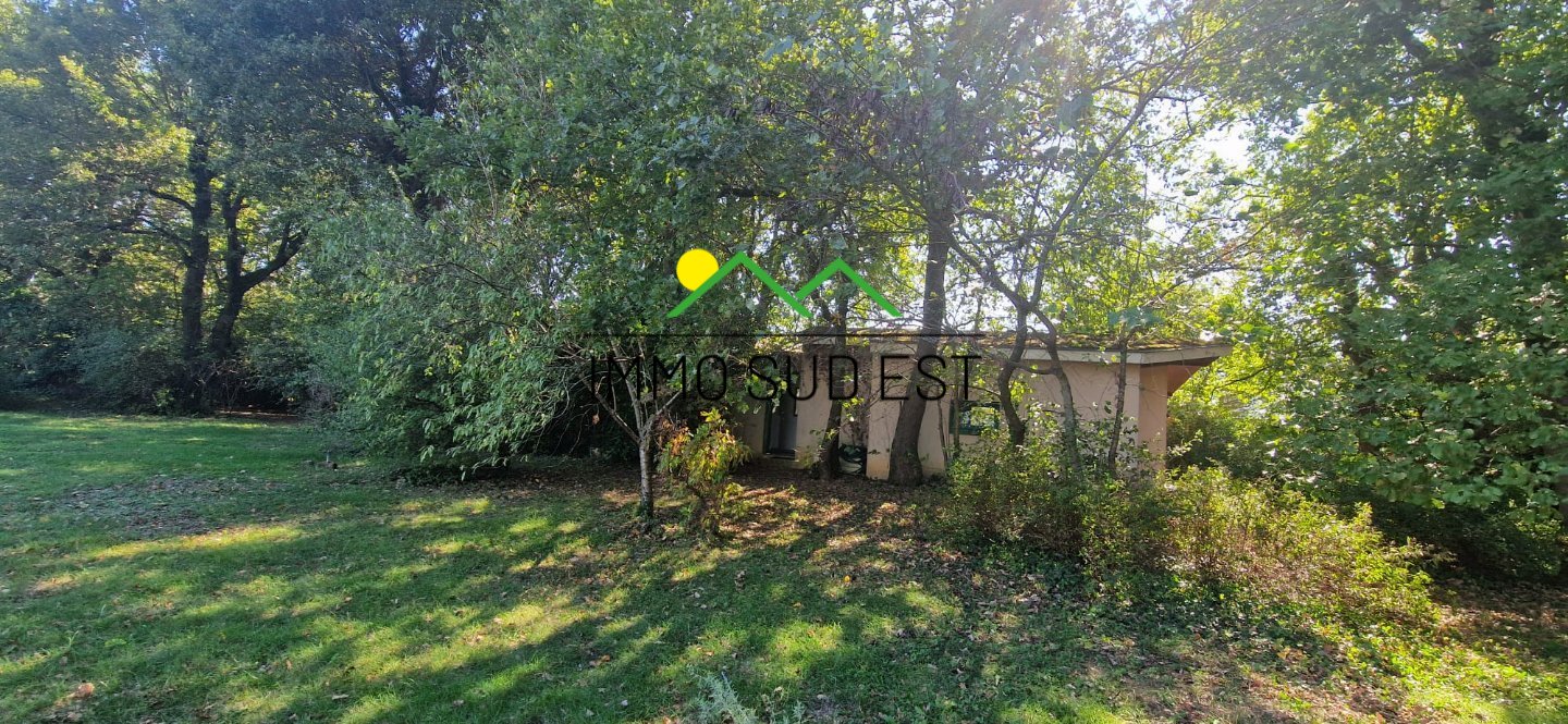 Maison de 160 m² sur 5530 M² DE TERRAIN A VENDRE - MONTELIER - 160 m2 - 695 000 €
