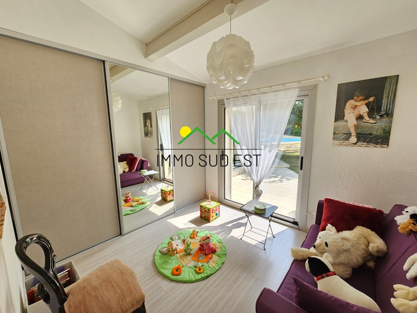 Maison de 160 m² sur 5530 M² DE TERRAIN A VENDRE - MONTELIER - 160 m2 - 695 000 €