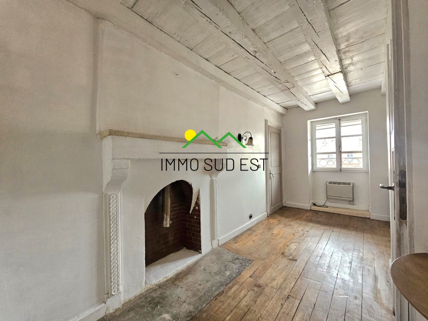 APPARTEMENT T2 A VENDRE - CHAMBERY - 26.95 m2 - 100 000 &euro;