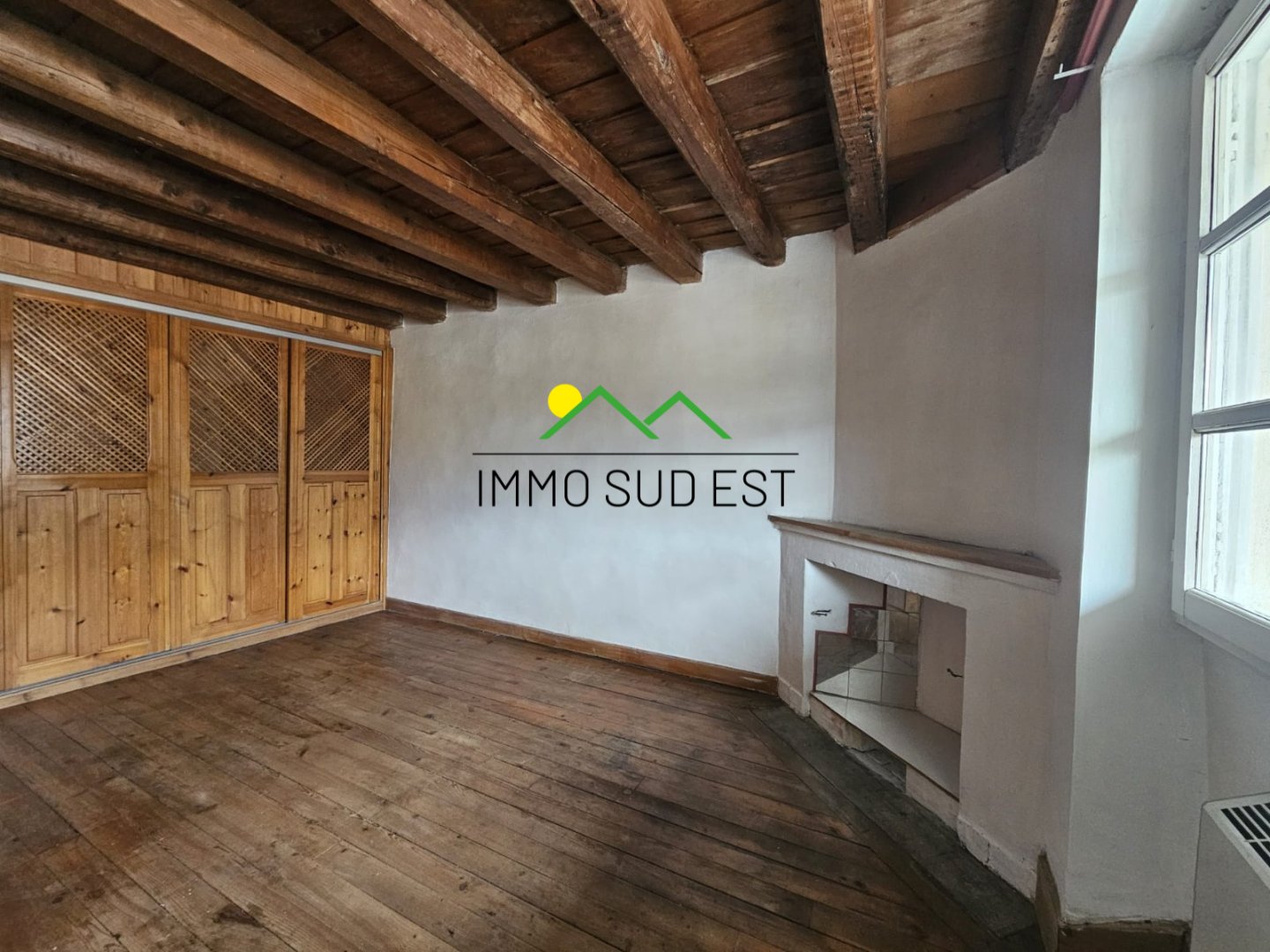 APPARTEMENT T2 A VENDRE - CHAMBERY - 26.95 m2 - 100 000 &euro;