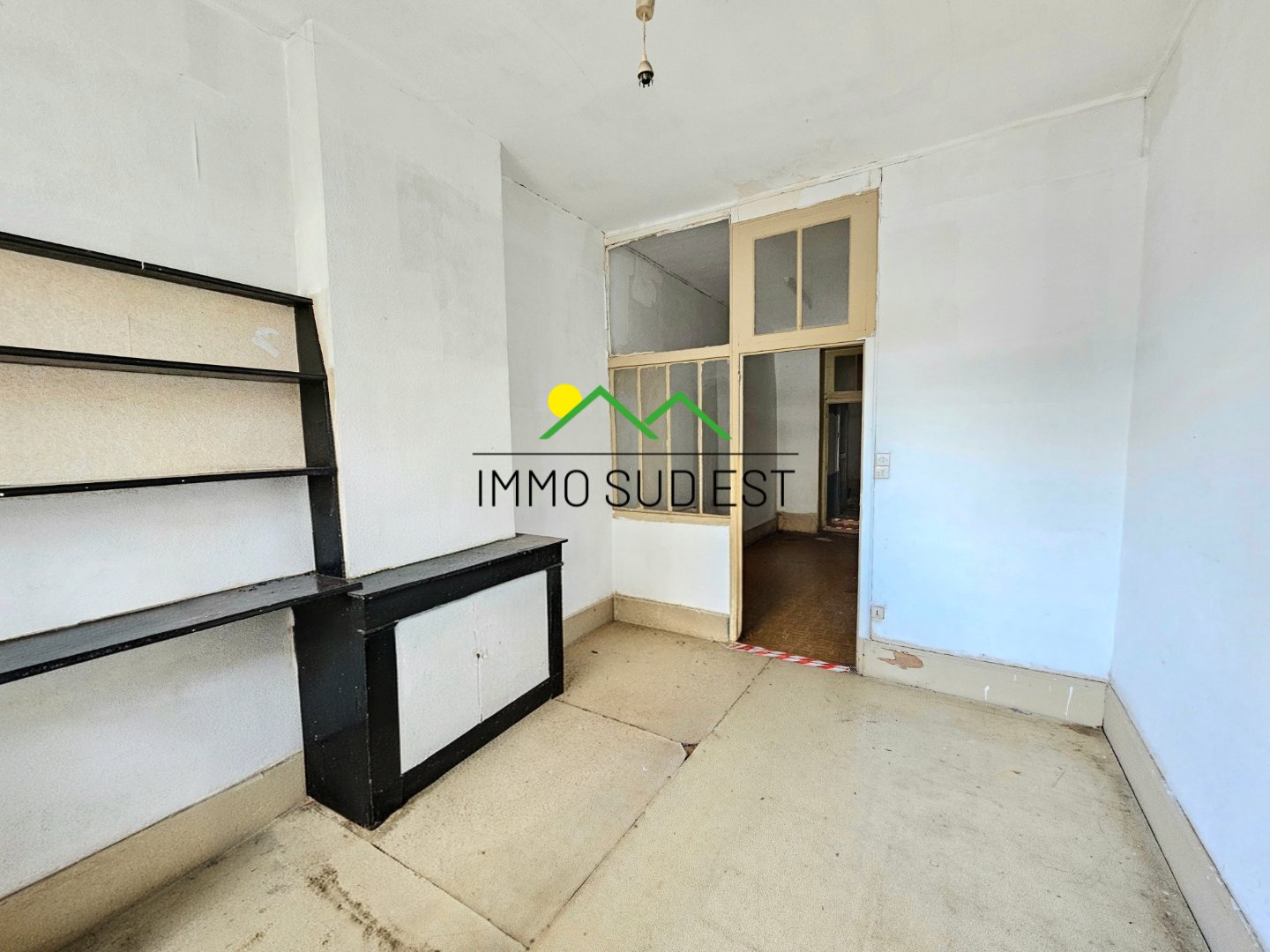 T2 au rez-de chauss�e � r�nover A VENDRE - VALENCE - 39 m2 - 69�000�&euro;