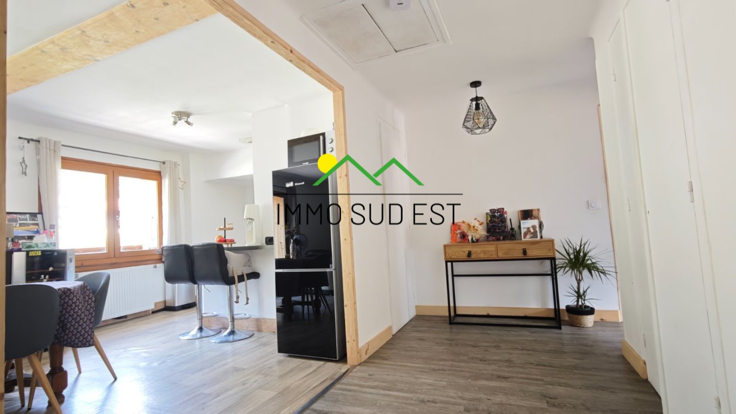 APPARTEMENT T3 A VENDRE - AIME LA PLAGNE - 70 m2 - 275 000 &euro;