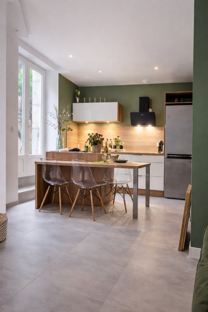 APPARTEMENT T3 A VENDRE - VALS LES BAINS - 71 m2 - 157�000�&euro;