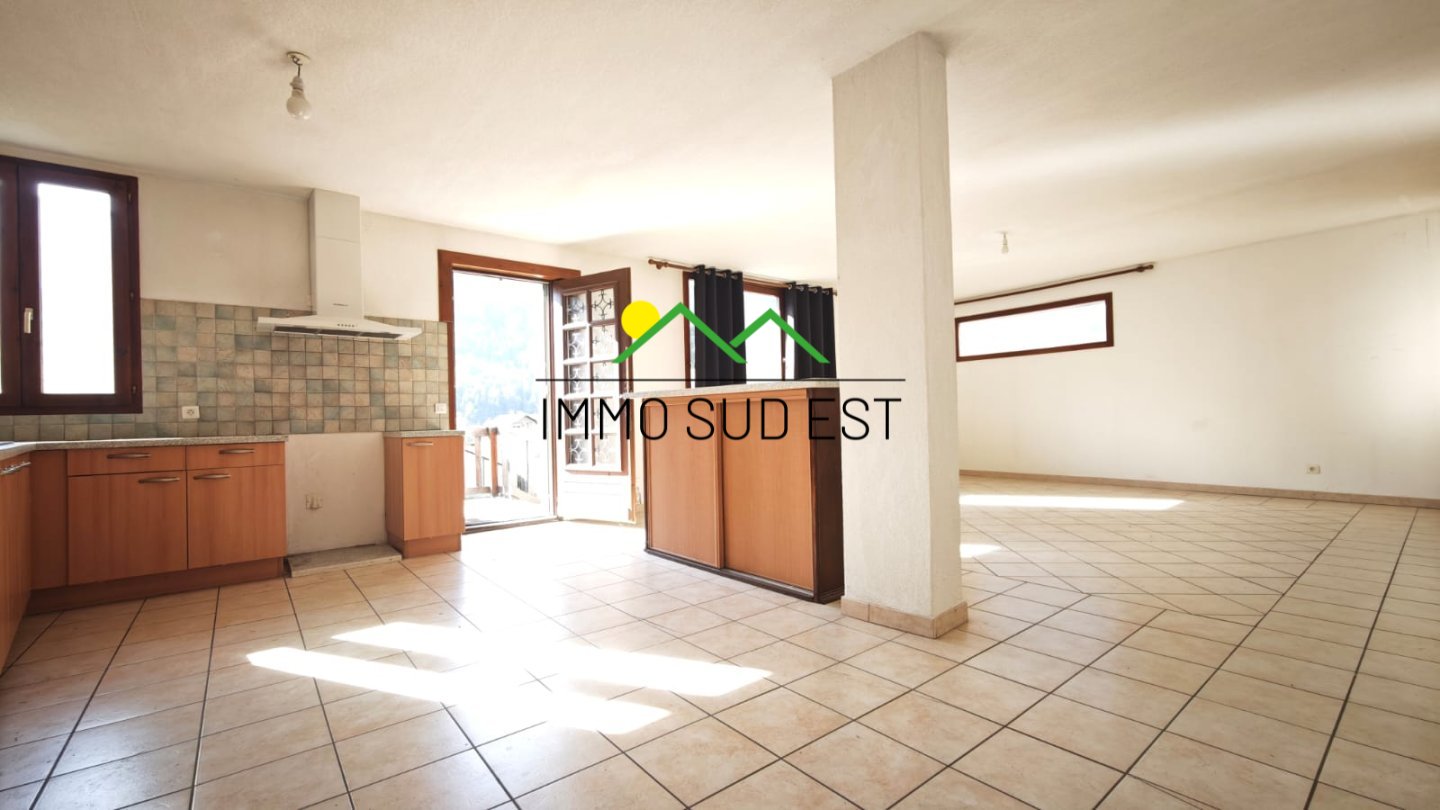 APPARTEMENT T4 A VENDRE - AIME LA PLAGNE - 99.8 m2 - 378 000 &euro;