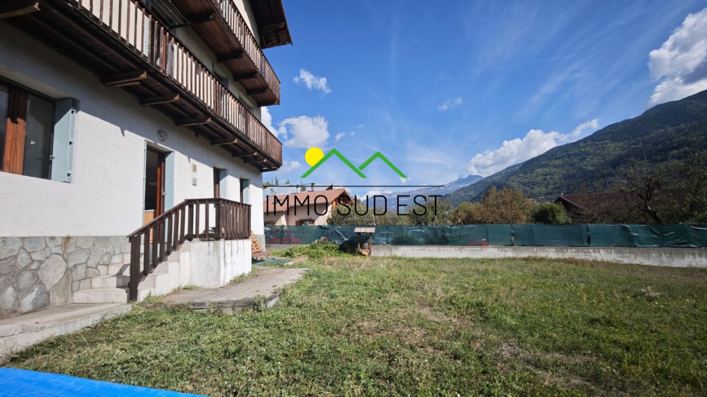 APPARTEMENT T4 A VENDRE - AIME LA PLAGNE - 99.8 m2 - 378 000 &euro;
