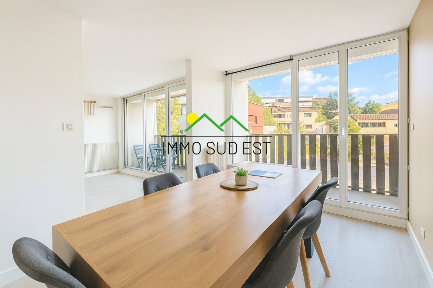 APPARTEMENT T4 A VENDRE - AUBENAS - 74 m2 - 115000€