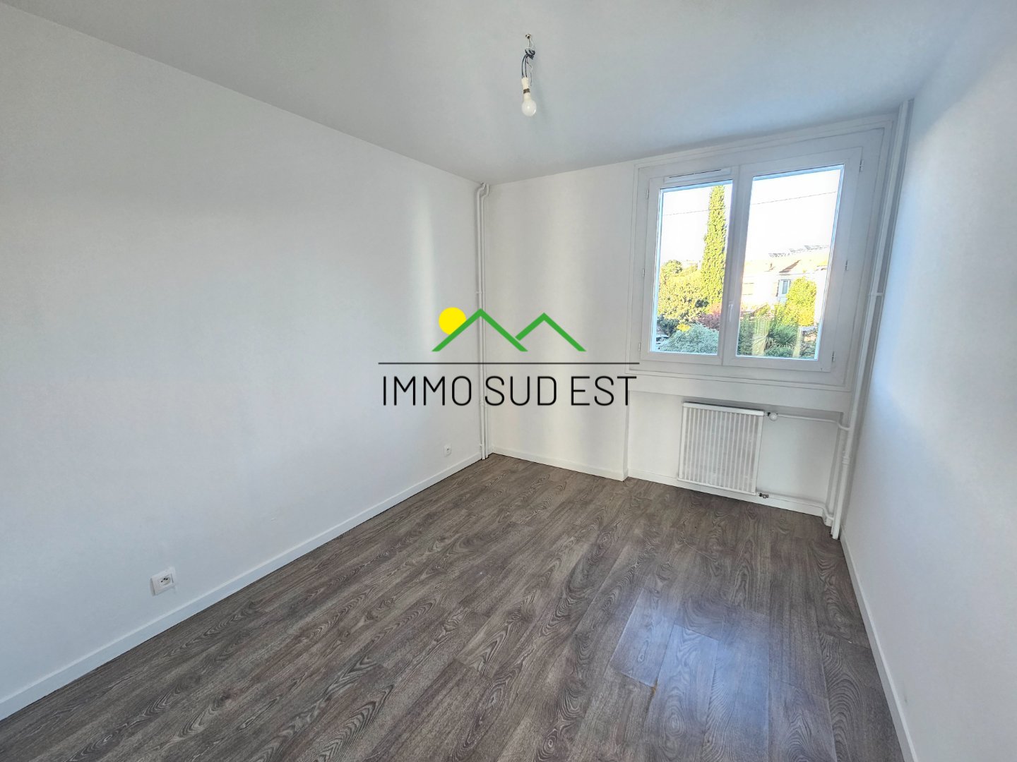 T4 72 m avec cave A VENDRE - BOURG LES VALENCE - 72 m2 - 135000€