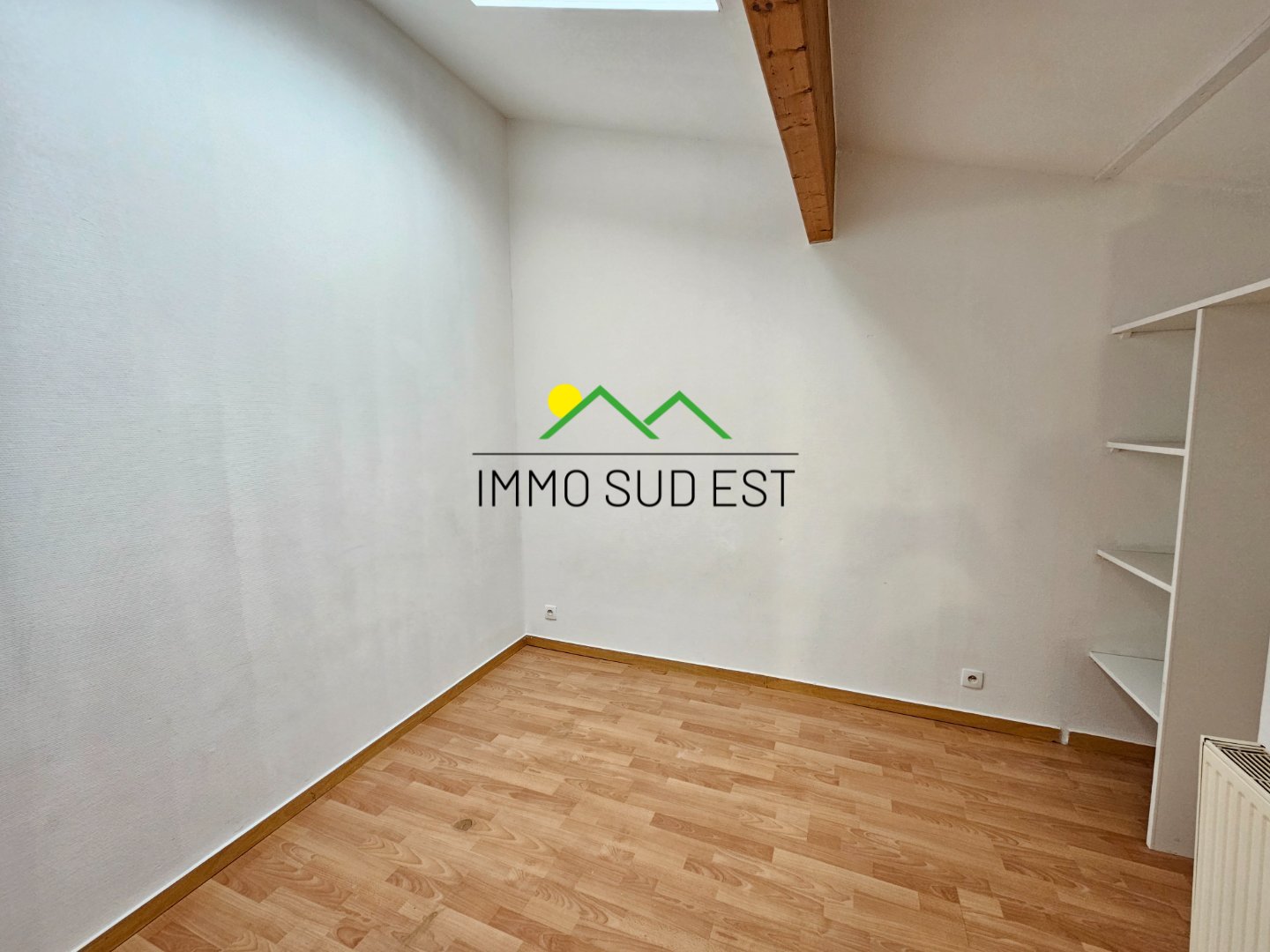 Appartement duplex A VENDRE - BOURG LES VALENCE Vieux Bourg - 58 m2 - 111�000�&euro;