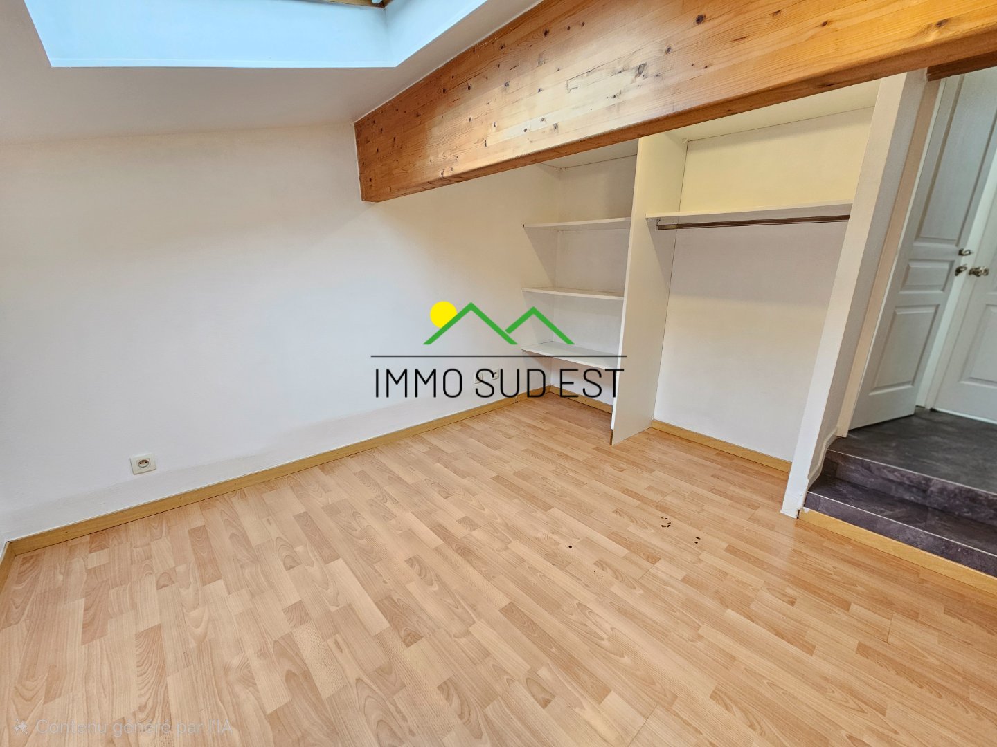 Appartement duplex A VENDRE - BOURG LES VALENCE Vieux Bourg - 58 m2 - 111�000�&euro;