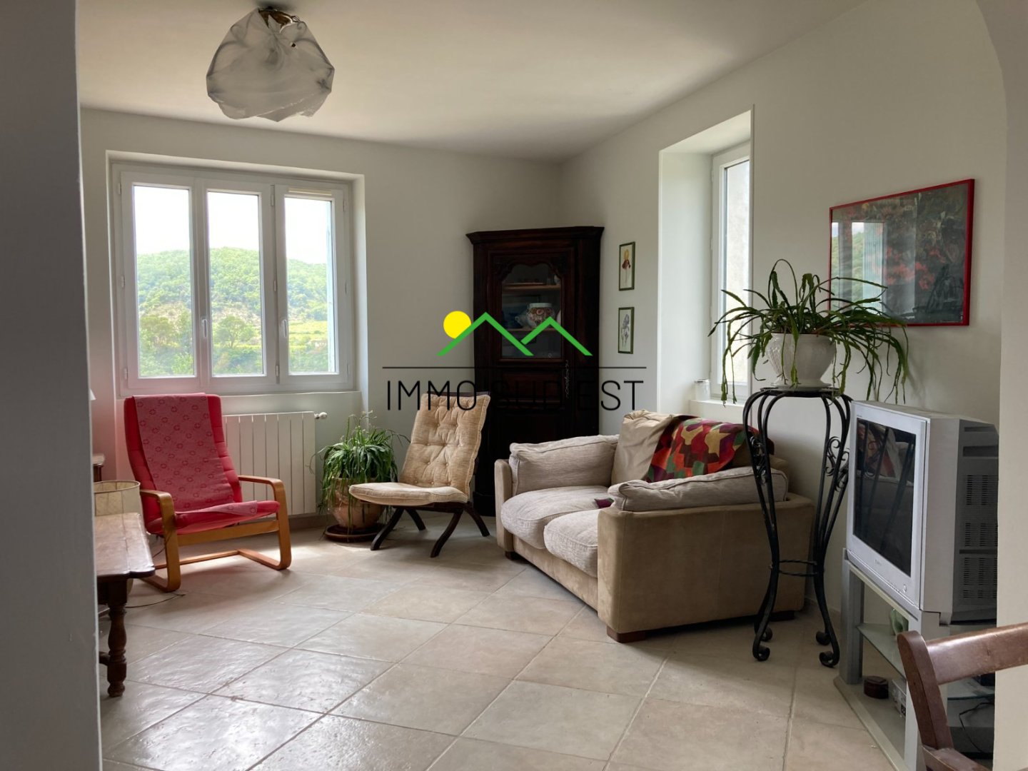 APPARTEMENT T4 A VENDRE - ROCHECOLOMBE - 104 m2 - 160 000 &euro;