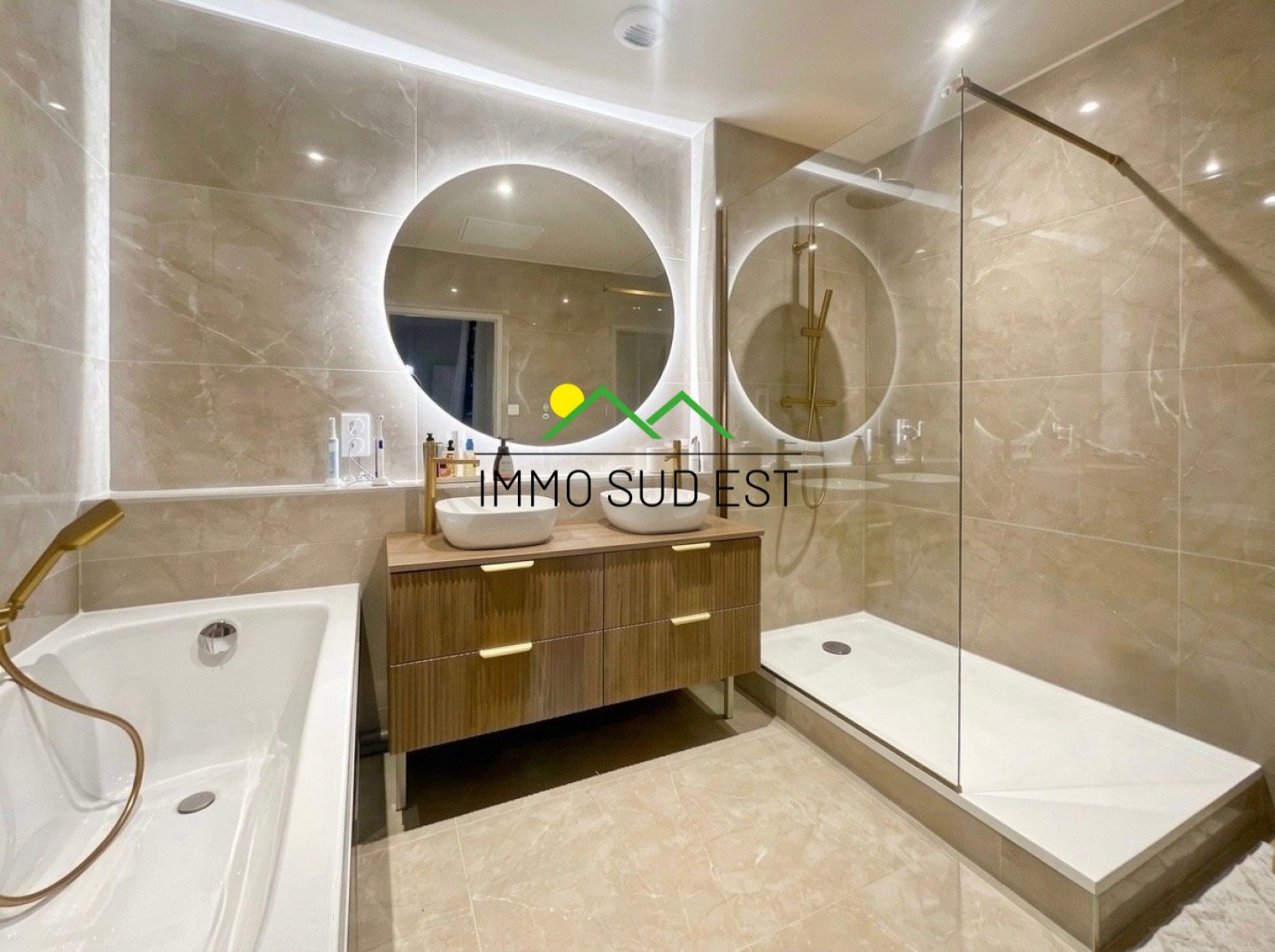 Appartement 3 chambres A VENDRE - VALENCE - 109 m2 - 279�000�&euro;