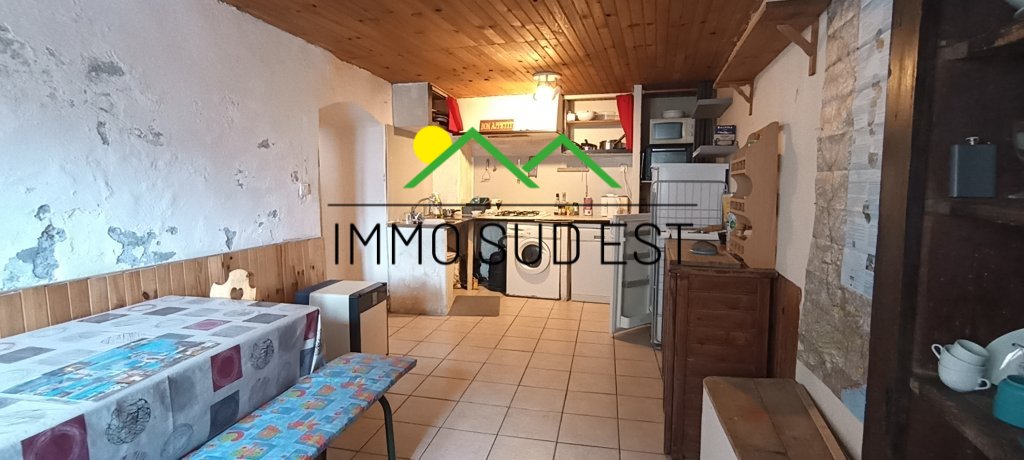 APPARTEMENT T4 A VENDRE - VALEZAN BOURG 10 KM - 122 m2 - 160 000 €