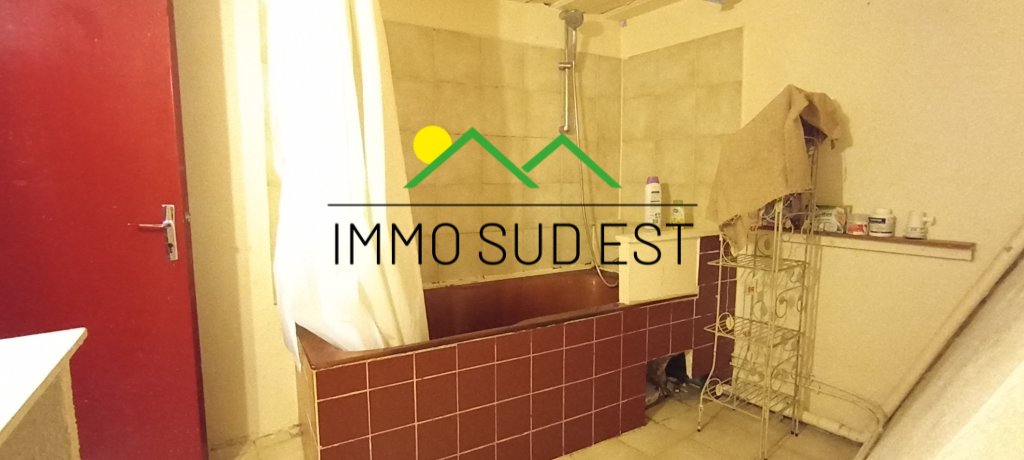 APPARTEMENT T4 A VENDRE - VALEZAN BOURG 10 KM - 122 m2 - 160 000 €