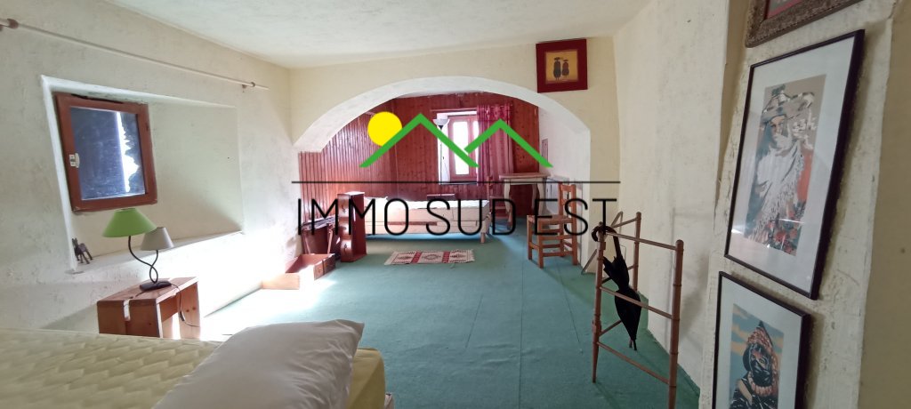 APPARTEMENT T4 A VENDRE - VALEZAN BOURG 10 KM - 122 m2 - 160 000 €