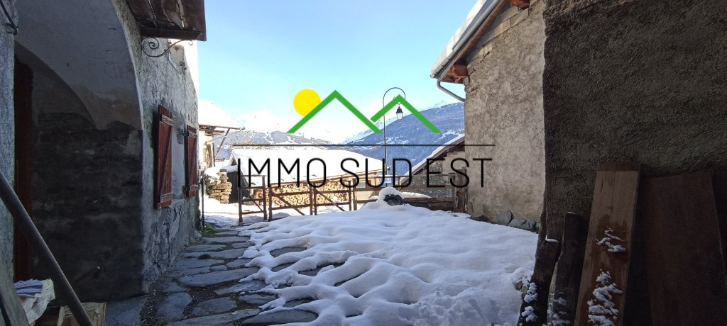 APPARTEMENT T4 A VENDRE - VALEZAN BOURG 10 KM - 122 m2 - 160 000 €