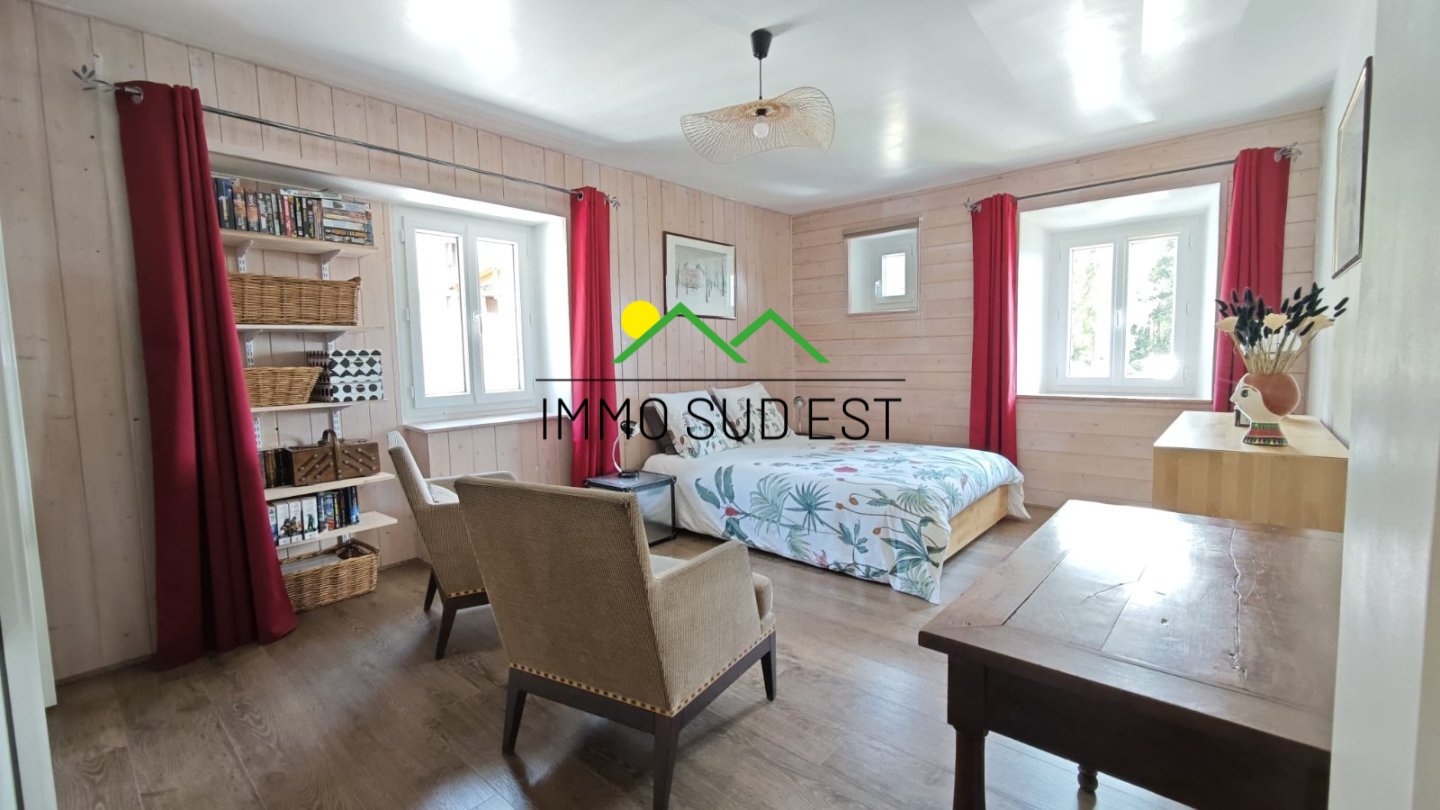 APPARTEMENT T5 A VENDRE - BOURG ST MAURICE - 154.47 m2 - 999 000 &euro;
