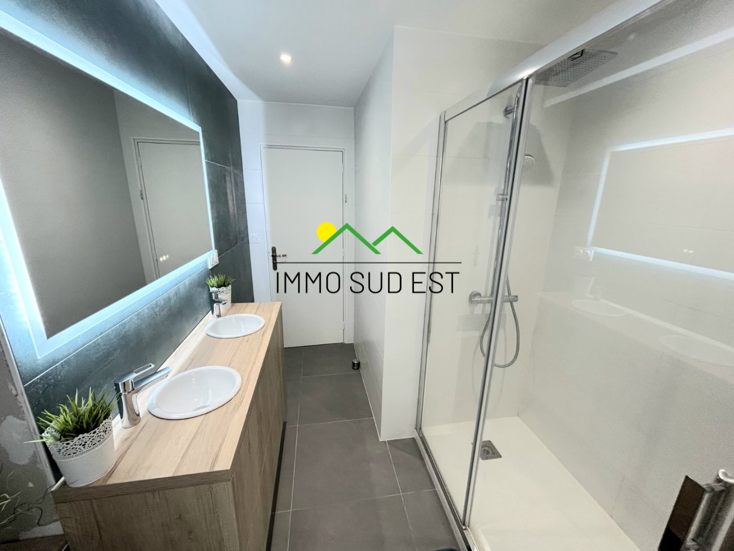 APPARTEMENT T5 A VENDRE - VALENCE - 86 m2 - 249 000 &euro;