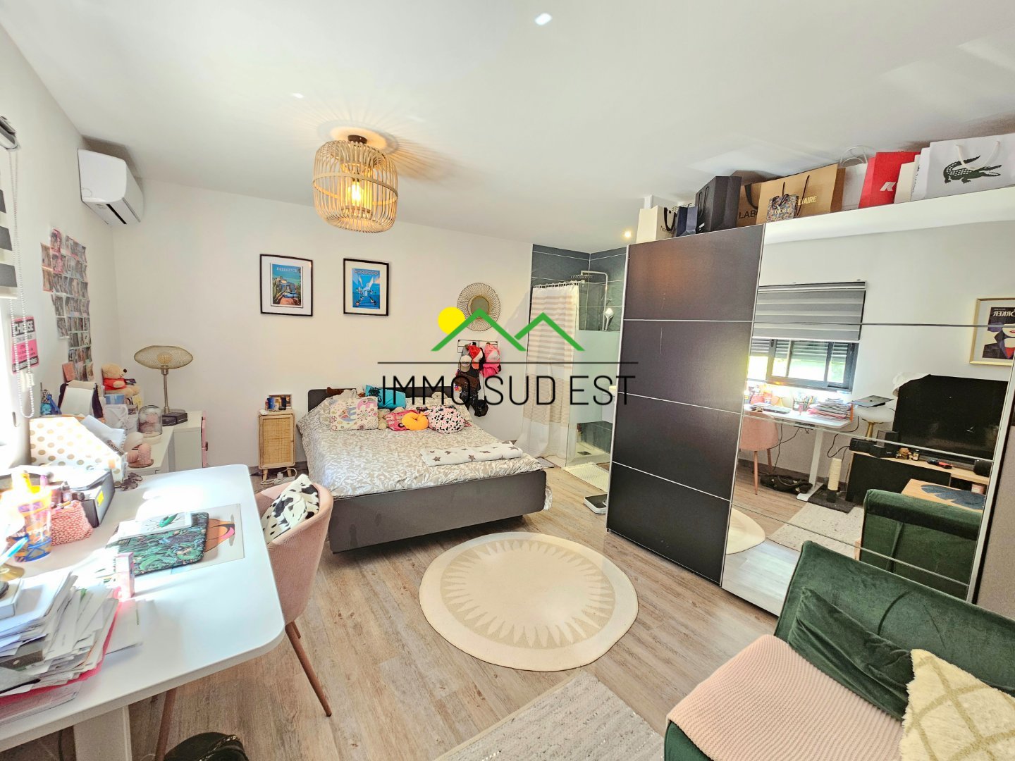 Villa de 181 m² sur 1200 m² de terrain A VENDRE - ST PERAY - 181 m2 - 680 000 €